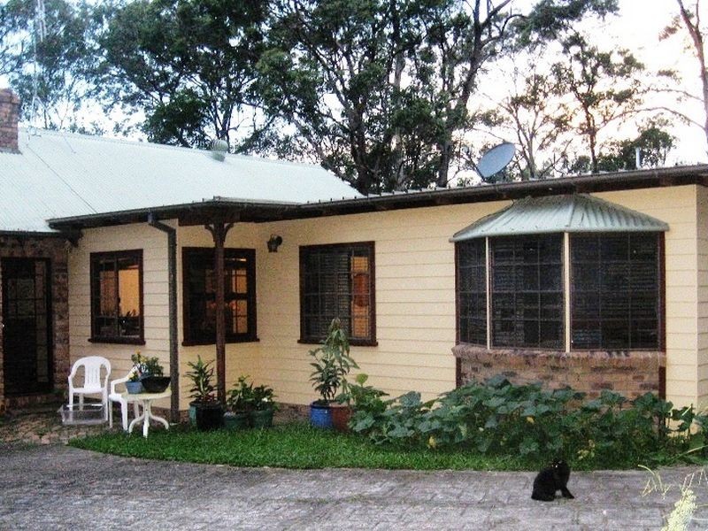 3 Dorset Place, Elanora QLD 4221