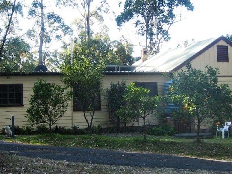 3 Dorset Place, Elanora QLD 4221