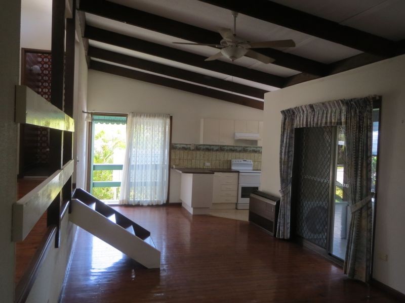 4 Ponderosa Court, Elanora QLD 4221