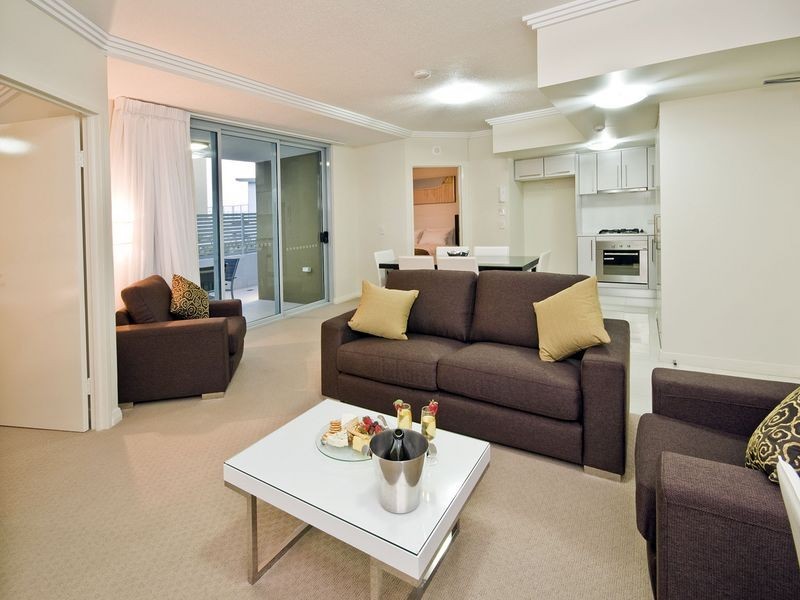 2104/10 Fifth Avenue, Palm Beach QLD 4221