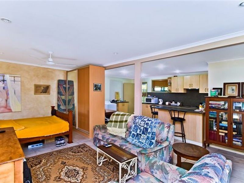 48/154 Currumbin Creek Road, Currumbin Waters QLD 4223