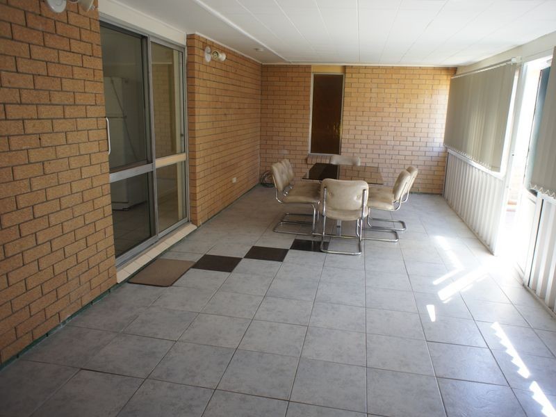 27 Twelfth Avenue, Palm Beach QLD 4221