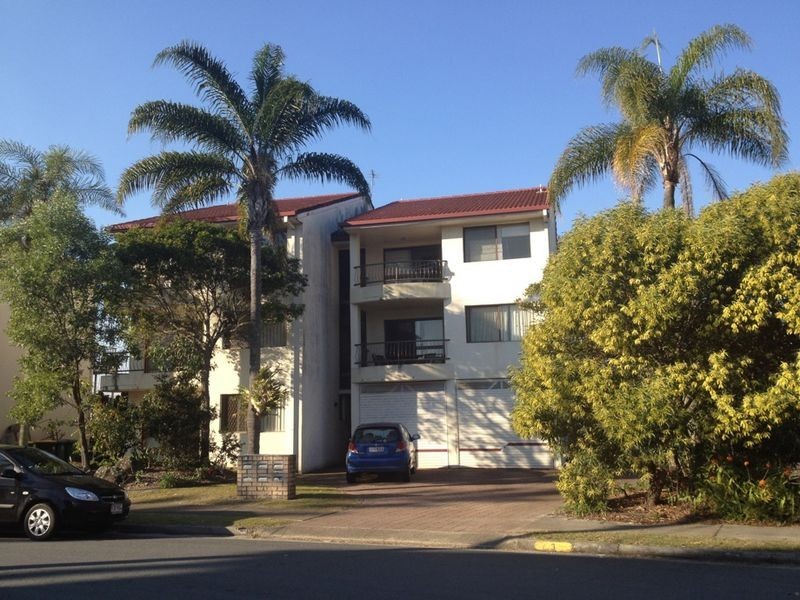 3/3 Nyrang Avenue, Palm Beach QLD 4221