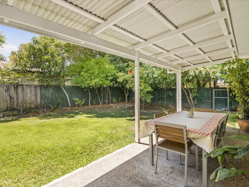 12 Cuba Avenue, Palm Beach QLD 4221