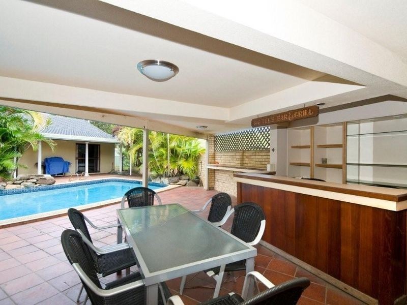 38 Spindle Street, Palm Beach QLD 4221