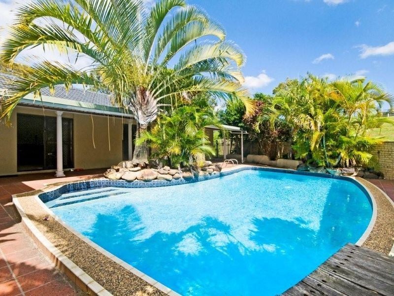 38 Spindle Street, Palm Beach QLD 4221