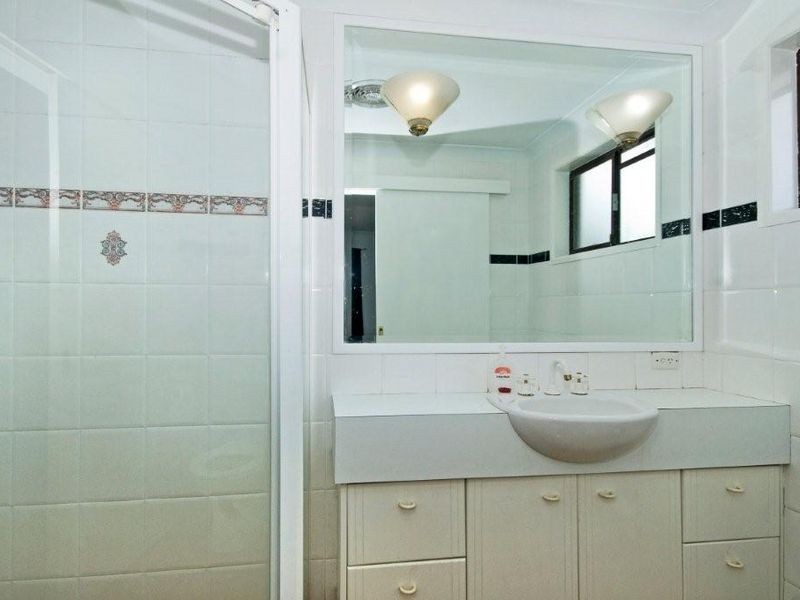 38 Spindle Street, Palm Beach QLD 4221