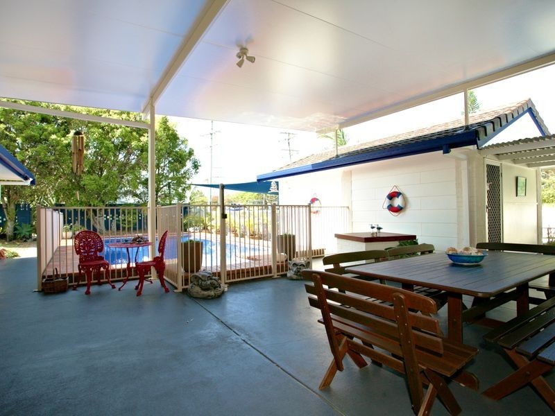 28 Ferny Fairway, Burleigh Waters QLD 4220