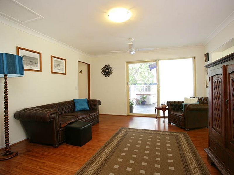 28 Ferny Fairway, Burleigh Waters QLD 4220