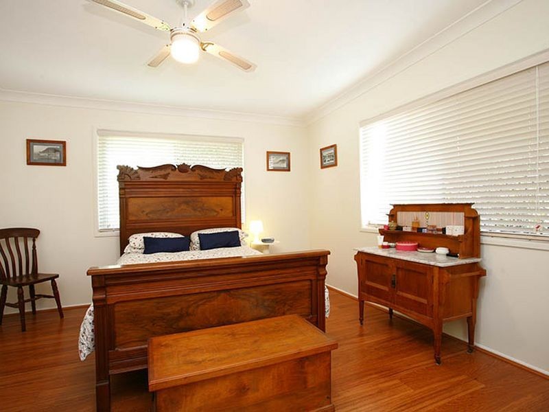 28 Ferny Fairway, Burleigh Waters QLD 4220