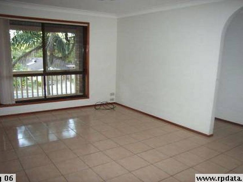 130 Murtha Drive, Elanora QLD 4221