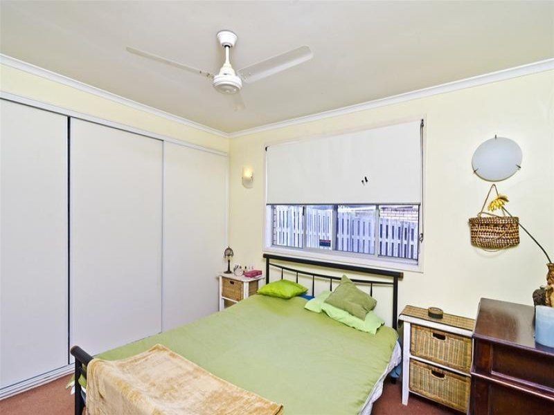 36 Tenth Avenue, Palm Beach QLD 4221