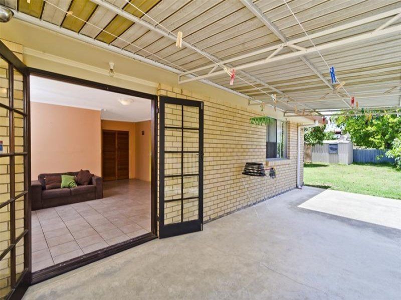 36 Tenth Avenue, Palm Beach QLD 4221