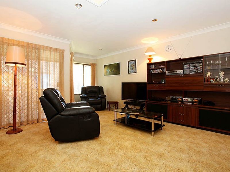 4/5 Nalla Court, Palm Beach QLD 4221