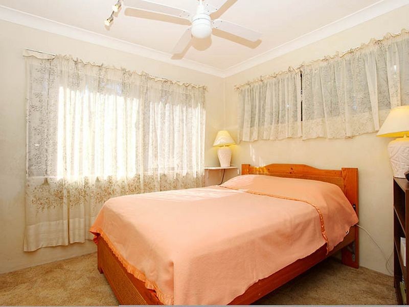 4/5 Nalla Court, Palm Beach QLD 4221