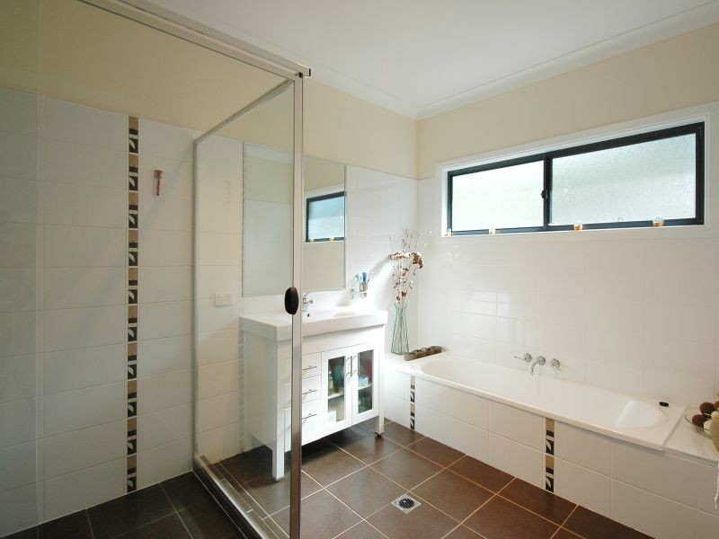 16 Bradman Drive, Currumbin Valley QLD 4223