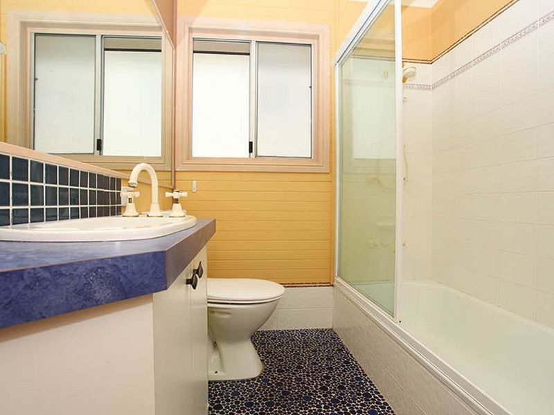 27 Fourteenth Avenue, Palm Beach QLD 4221