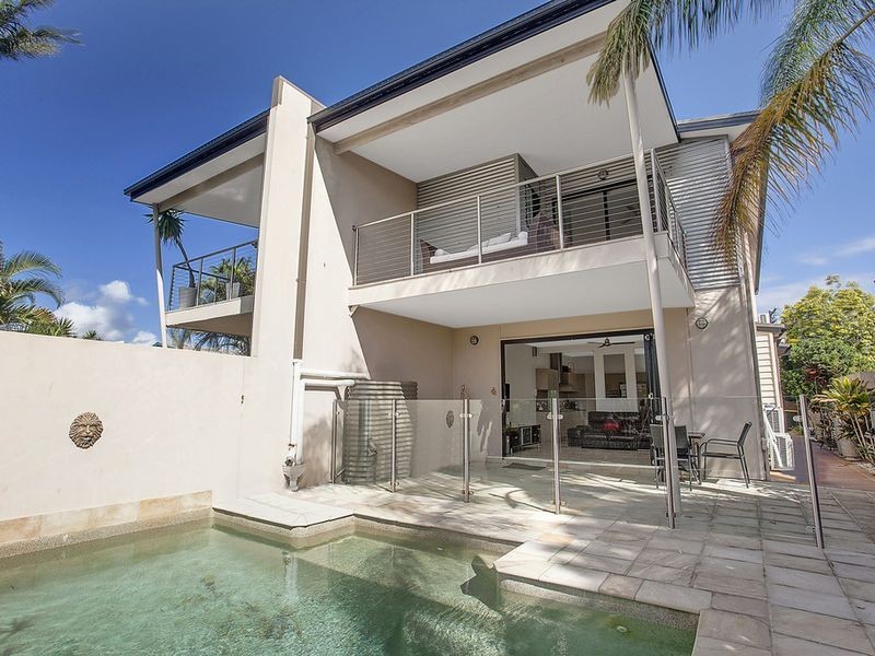 1/17 Bali Avenue, Palm Beach QLD 4221