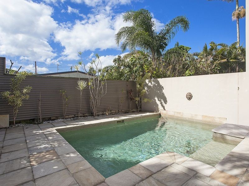 1/17 Bali Avenue, Palm Beach QLD 4221