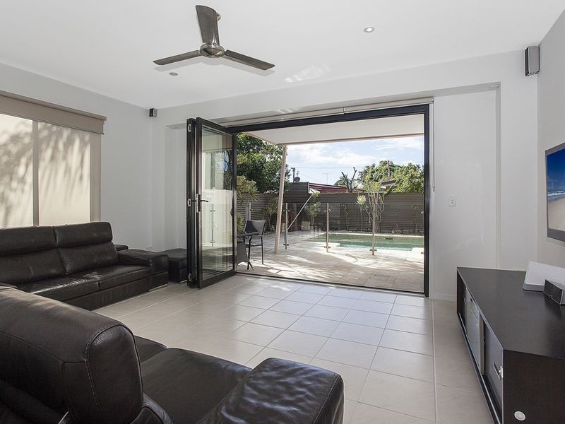 1/17 Bali Avenue, Palm Beach QLD 4221