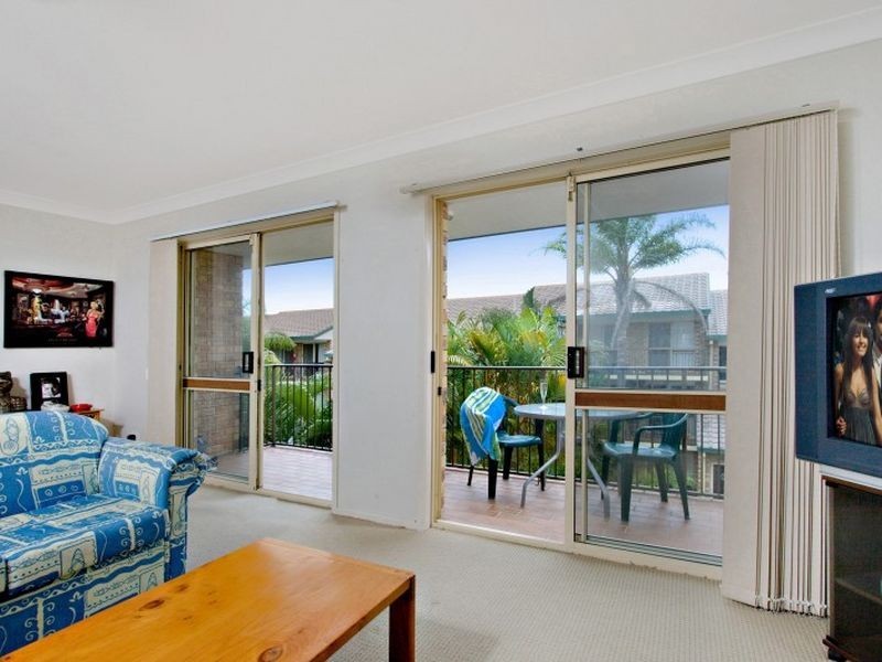 10/1 Rolan Court, Palm Beach QLD 4221