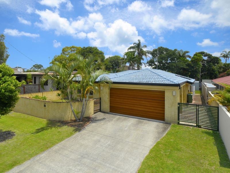 57 Mallawa Drive, Palm Beach QLD 4221
