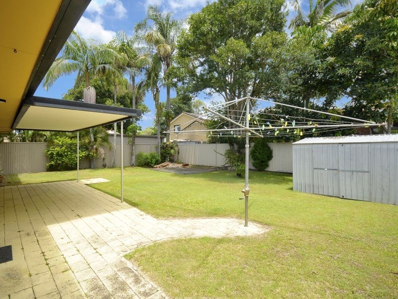 57 Mallawa Drive, Palm Beach QLD 4221