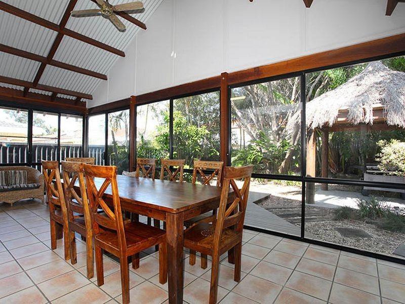 24 Cypress Terrace, Palm Beach QLD 4221