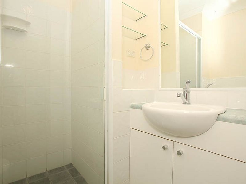 24 Cypress Terrace, Palm Beach QLD 4221