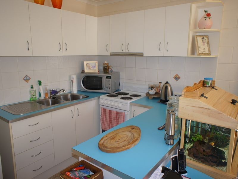 2/63 Leyte Avenue, Palm Beach QLD 4221