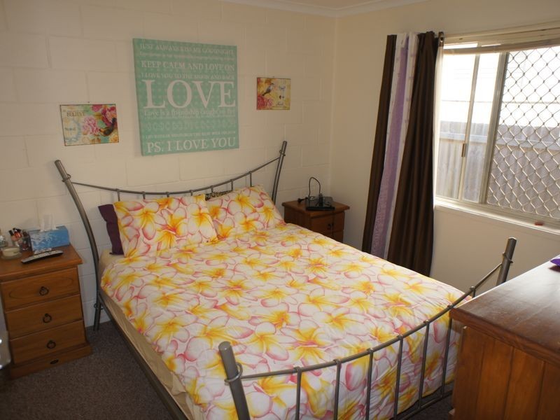 2/63 Leyte Avenue, Palm Beach QLD 4221