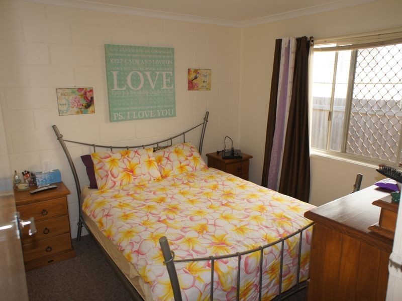 2/63 Leyte Avenue, Palm Beach QLD 4221