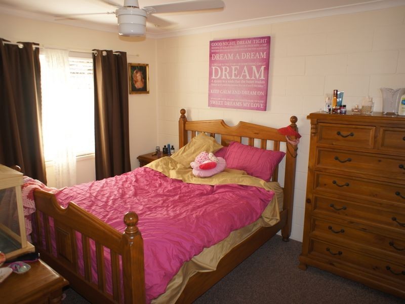 2/63 Leyte Avenue, Palm Beach QLD 4221