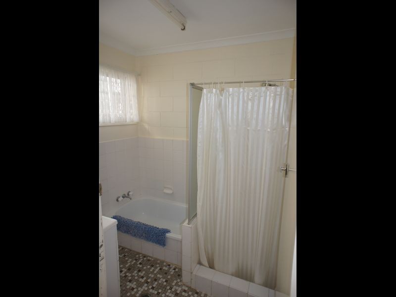 2/63 Leyte Avenue, Palm Beach QLD 4221