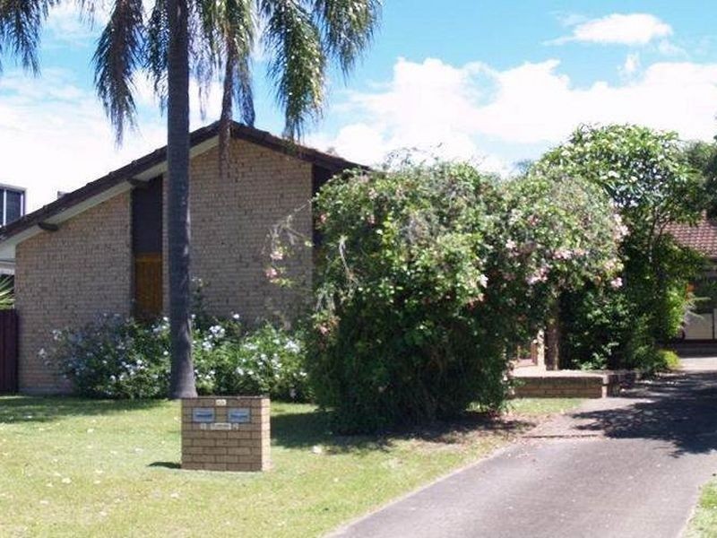 2/23 Wildwood Court, Bundall QLD 4217