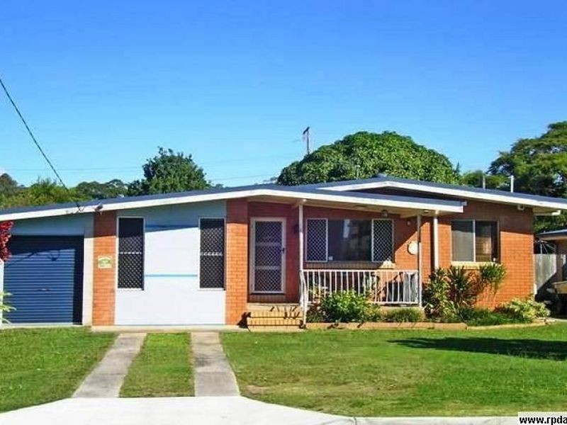 4 Bali Avenue, Palm Beach QLD 4221