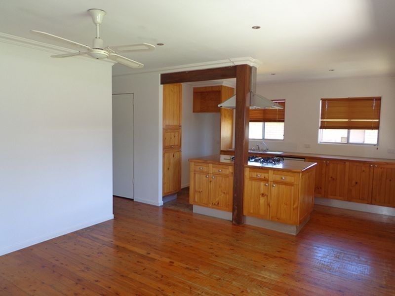 4 Bali Avenue, Palm Beach QLD 4221