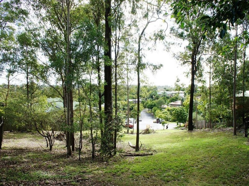 12 Teak Court, Albany Creek QLD 4035