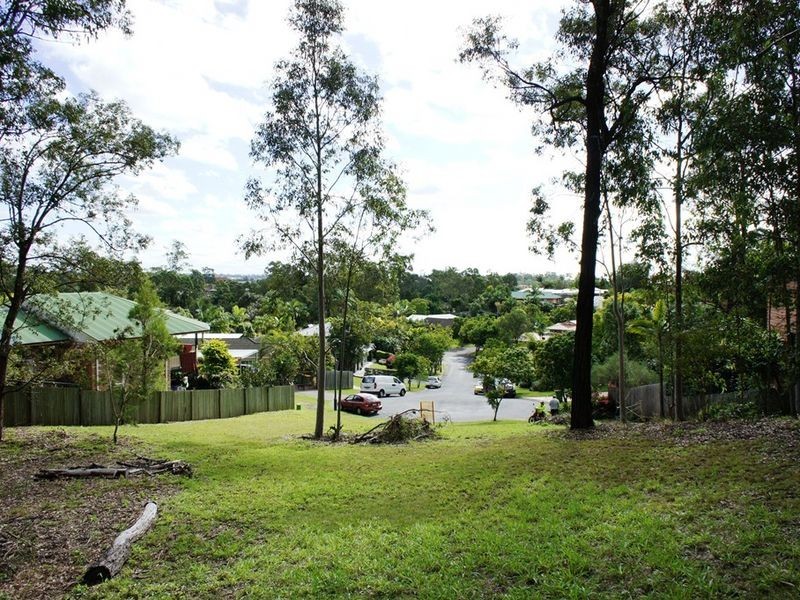 12 Teak Court, Albany Creek QLD 4035