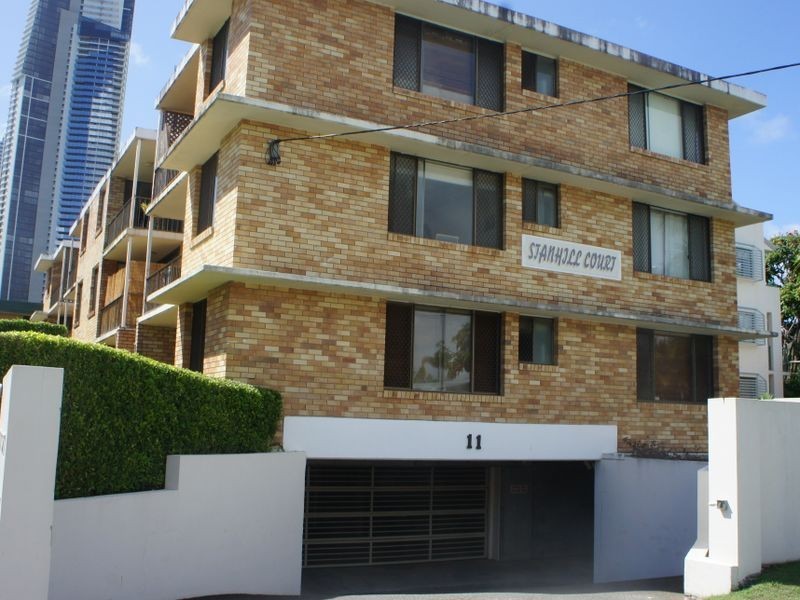 11/11 Stanhill Drive, Chevron Island QLD 4217