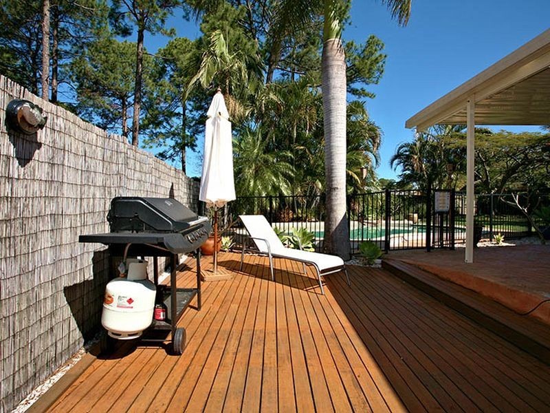 11 Dianella Court, Elanora QLD 4221