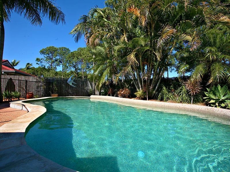 11 Dianella Court, Elanora QLD 4221