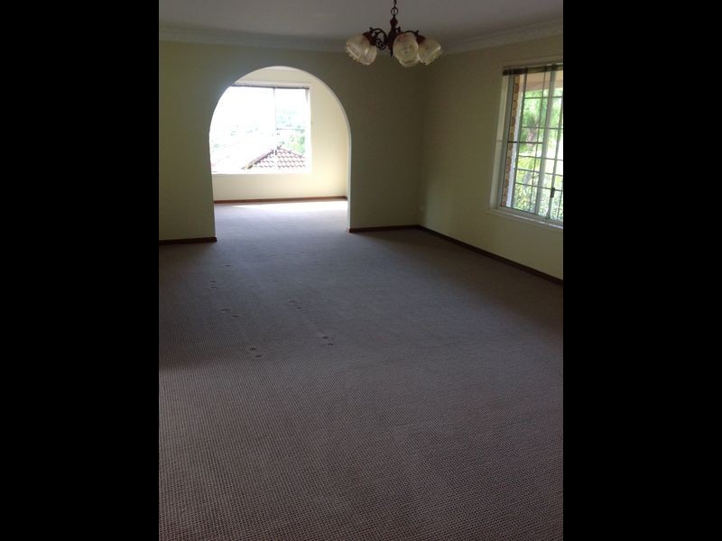 19 Foothill Street, Elanora QLD 4221