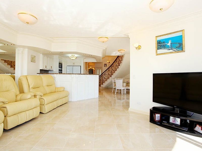 7/311 Golden Four Drive, Bilinga QLD 4225