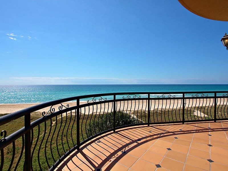 7/311 Golden Four Drive, Bilinga QLD 4225