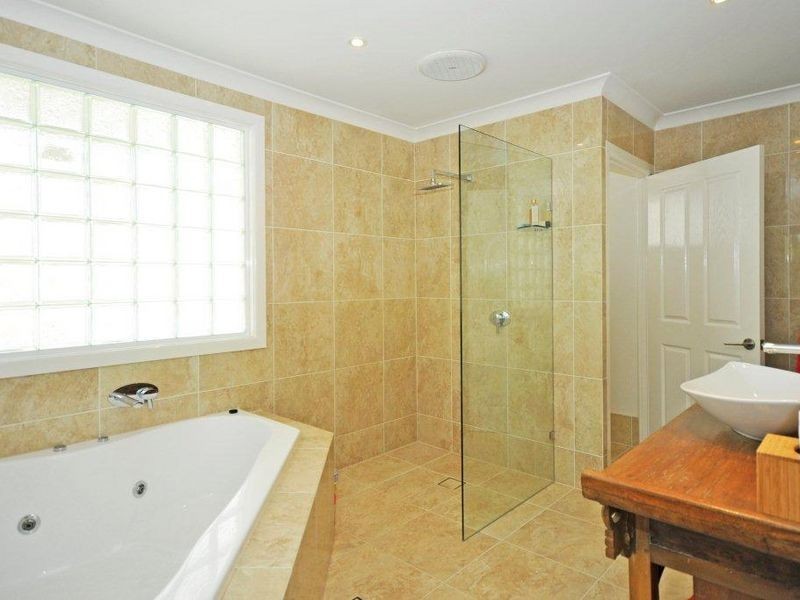 13 Woodgee Street, Currumbin QLD 4223