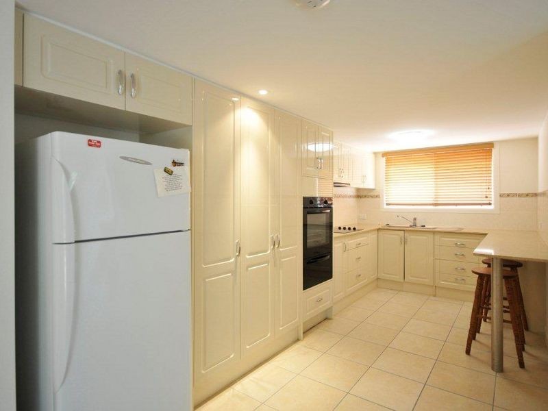 13 Woodgee Street, Currumbin QLD 4223