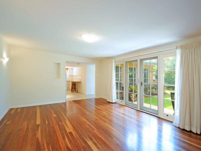 13 Woodgee Street, Currumbin QLD 4223