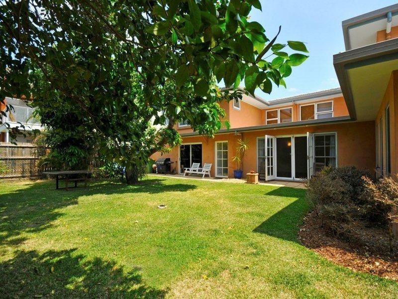 13 Woodgee Street, Currumbin QLD 4223