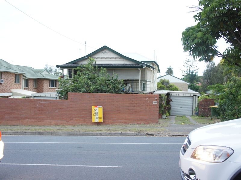 34 Government Road, Labrador QLD 4215